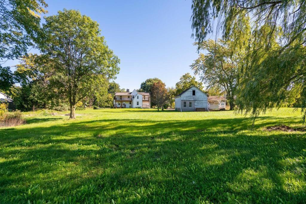 Waterfront Niagara-On-The-Lake Farmhouse On A Vineyard Villa Exterior foto